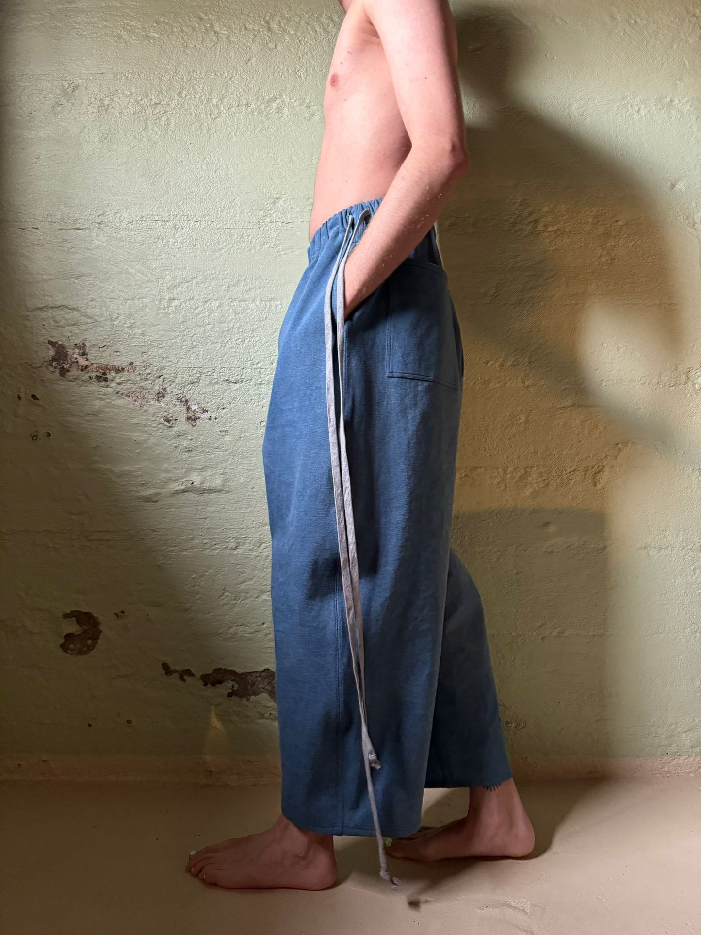 PAW*38 - Carrot Cropped Denim