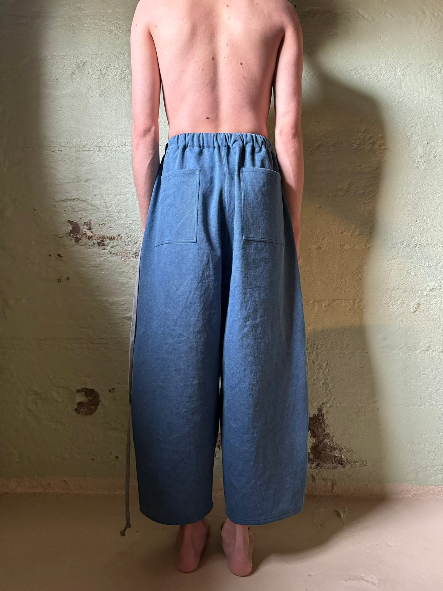 PAW*38 - Carrot Cropped Denim