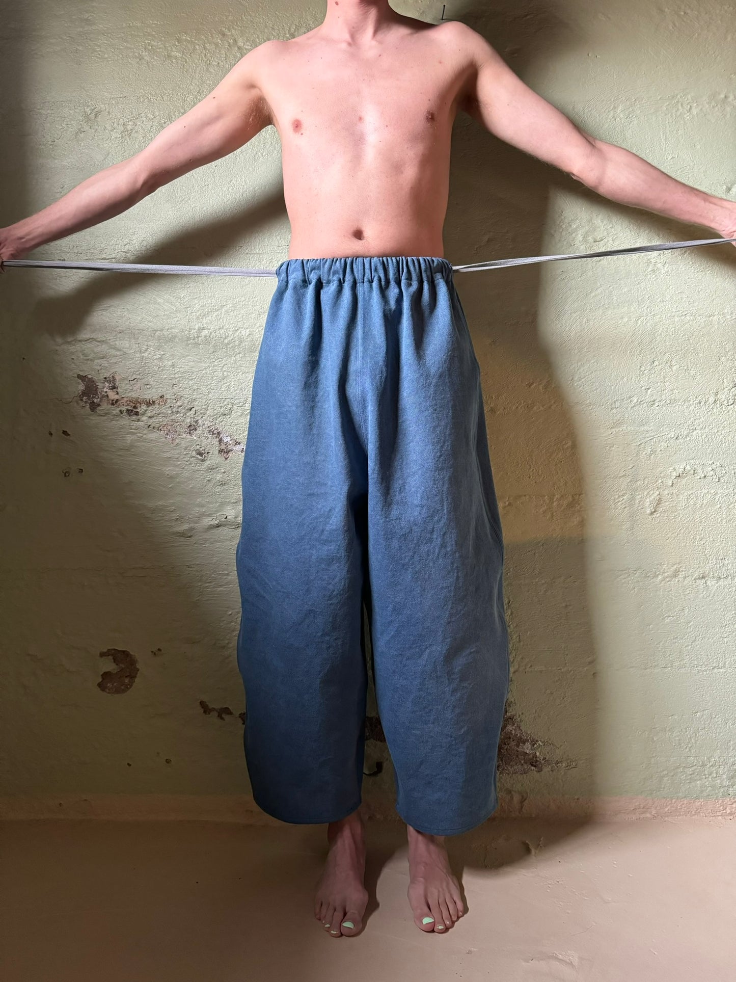 PAW*38 - Carrot Cropped Denim