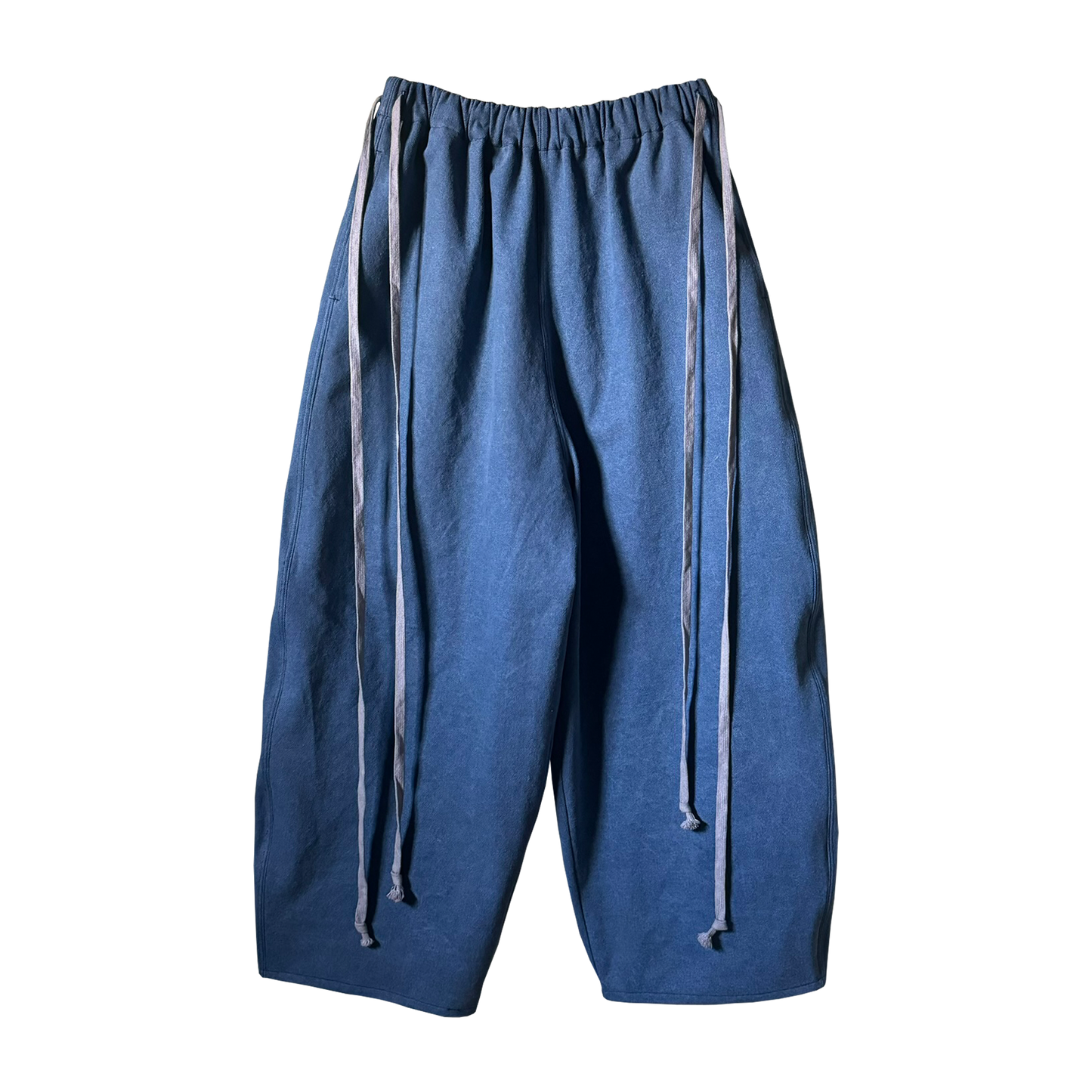 PAW*38 - Carrot Cropped Denim