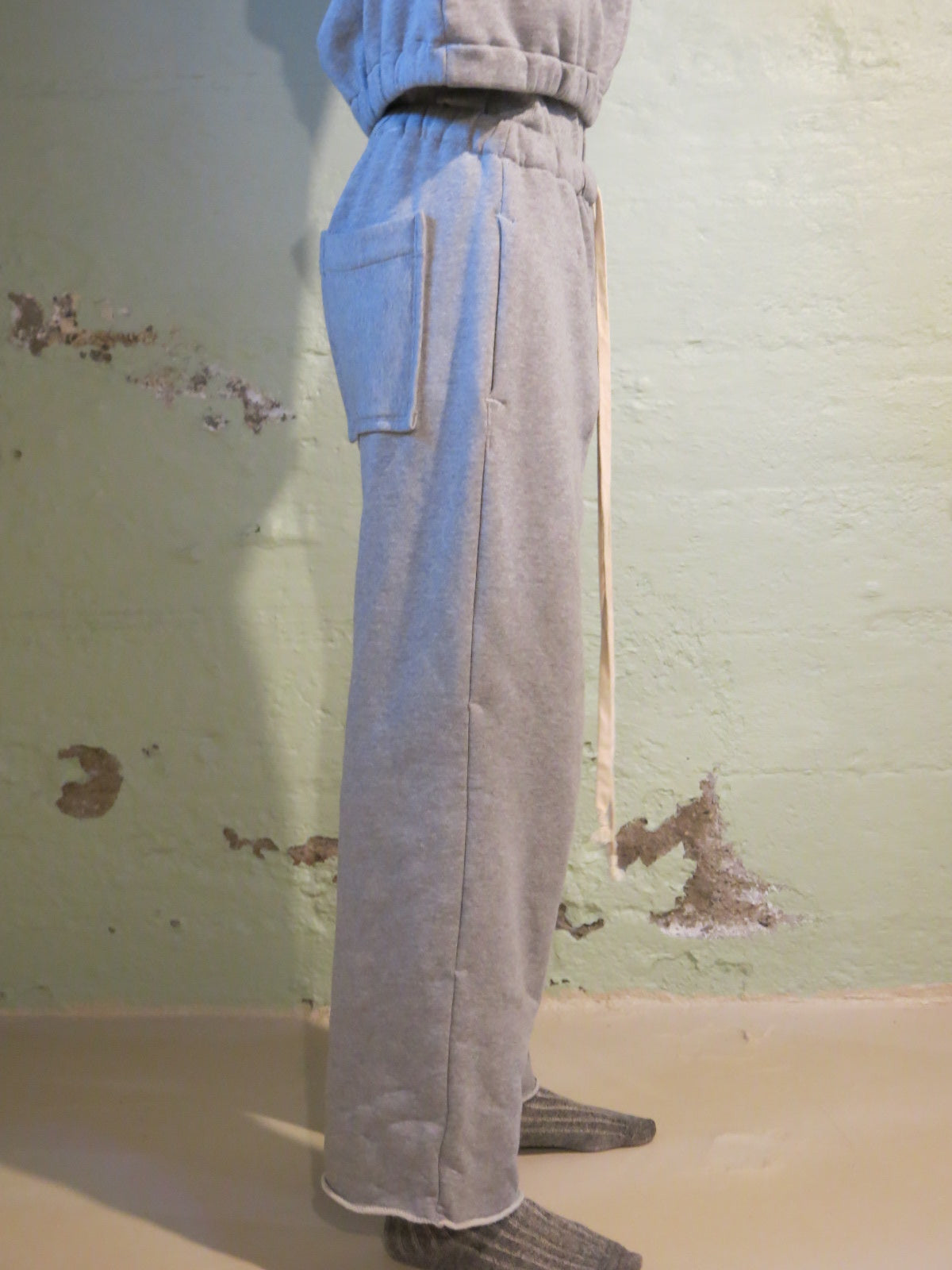 Shun Sweatpants in grey