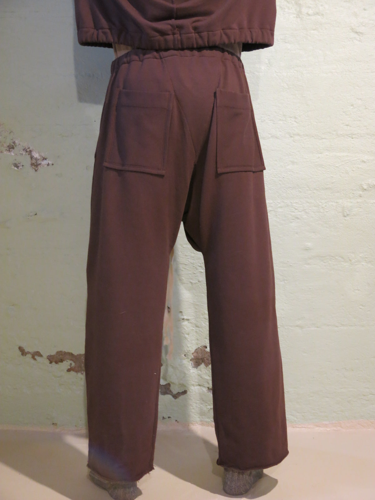 Shun Sweatpants in brown