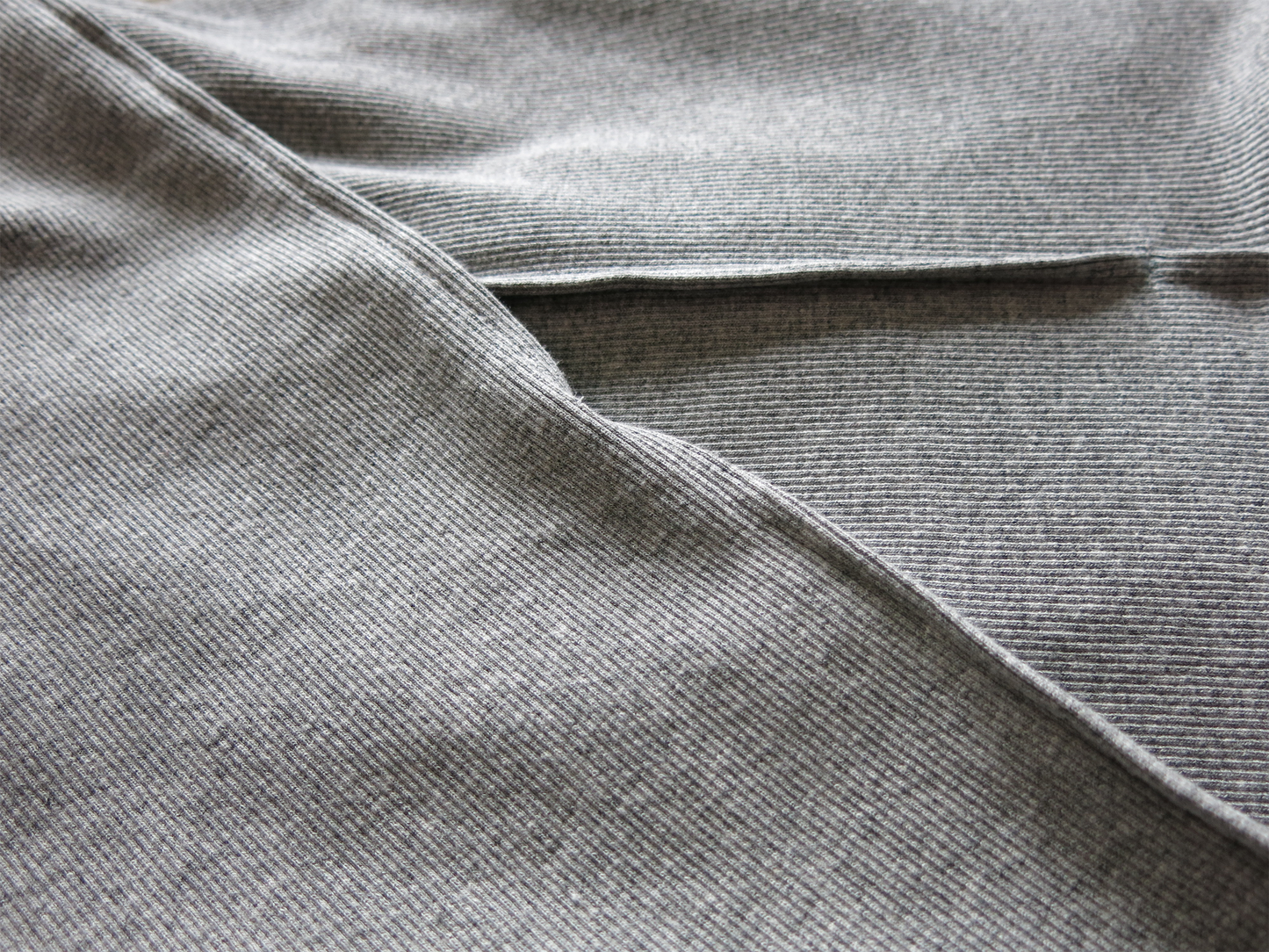 Shelter Long Sleeve in grey