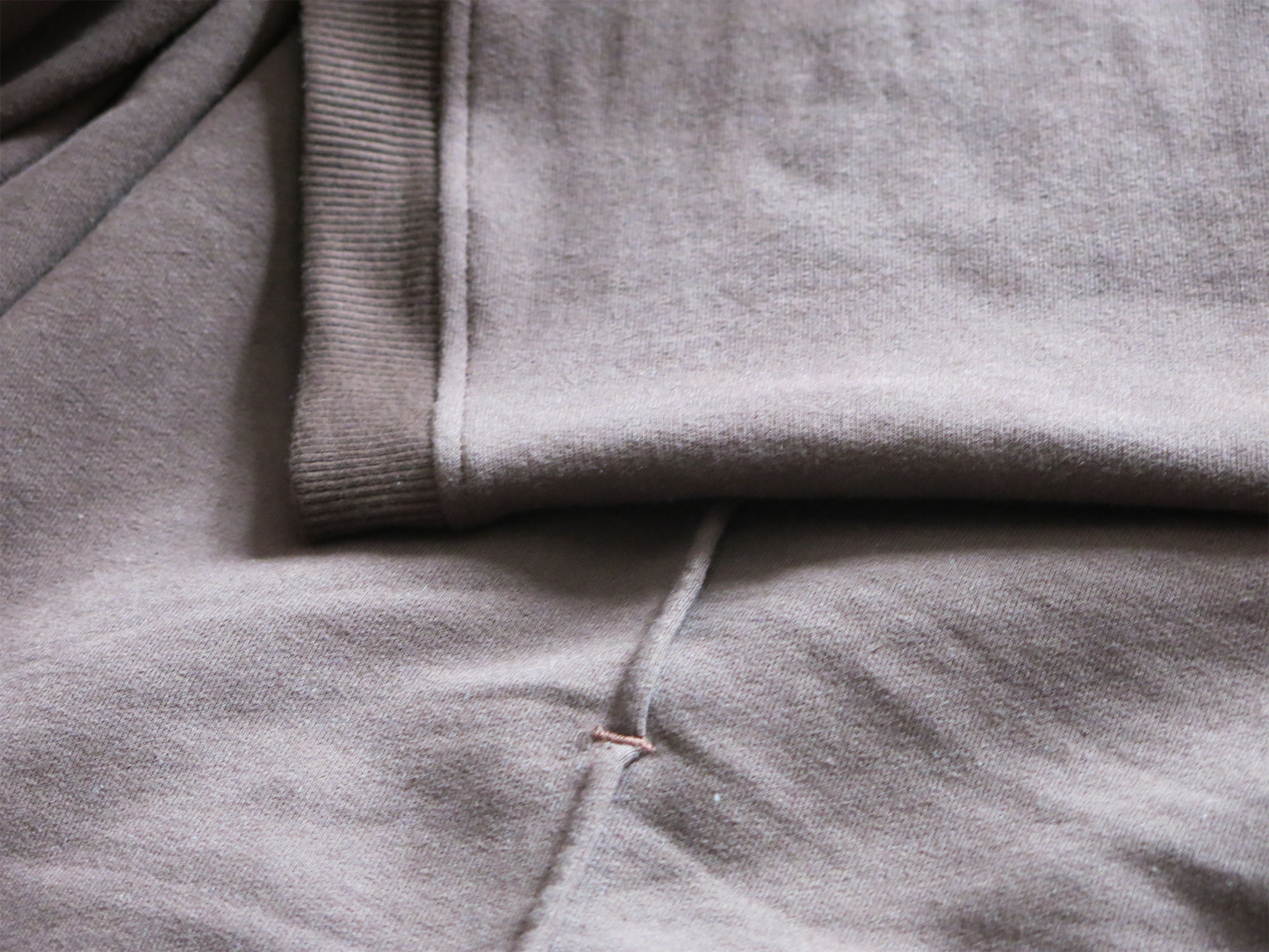 Skew Sweatshirt in brown